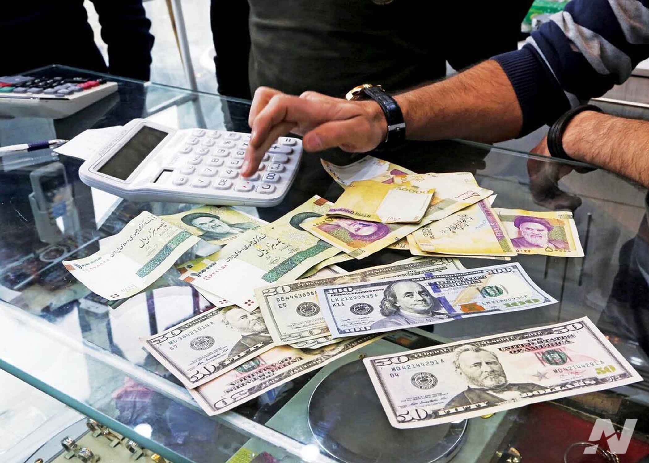 چطور باید با پیامدهای کاهش ارزش پول ملی مقابله کرد؟